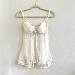 Victoria’s Secret Cream Babydoll Lingerie Gauzy Embroidered Sheer Top Size 34C